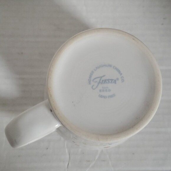 FIESTAWARE FIESTA CERAMIC WHITE TAPERED MUG CUP MERRY AND BRIGHT HOLIDAY 15 FLOZ - Picture 13 of 16